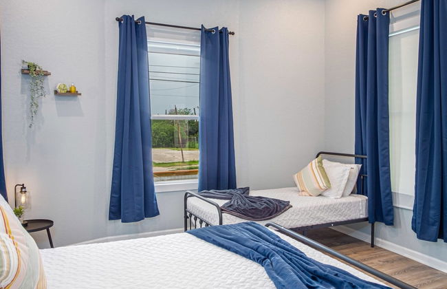 Trendy Historical Home Near Downtown Attractions - Foto 26