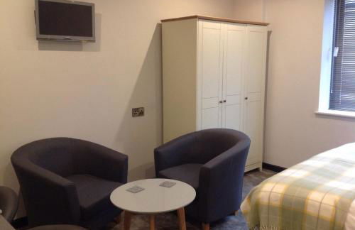 Rooms @ Number Six - Photo 35