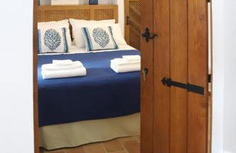 Casa do Limoeiro - sleeps up to 4 comfortably - Foto 3
