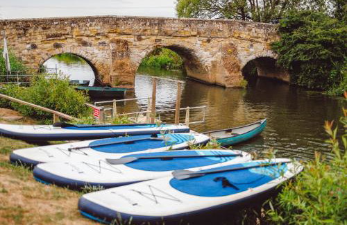 The Challoners - Photo 48