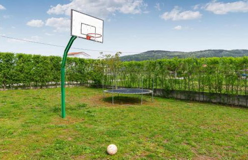 Three-Bedroom Holiday Home In Neoric - Photo 9