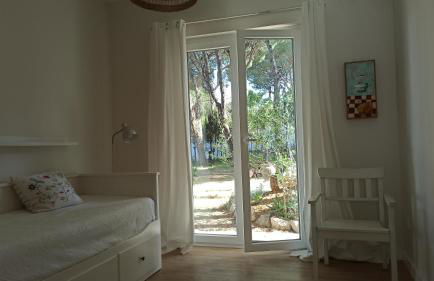 Diseño y luz entre los pinos - Foto 29