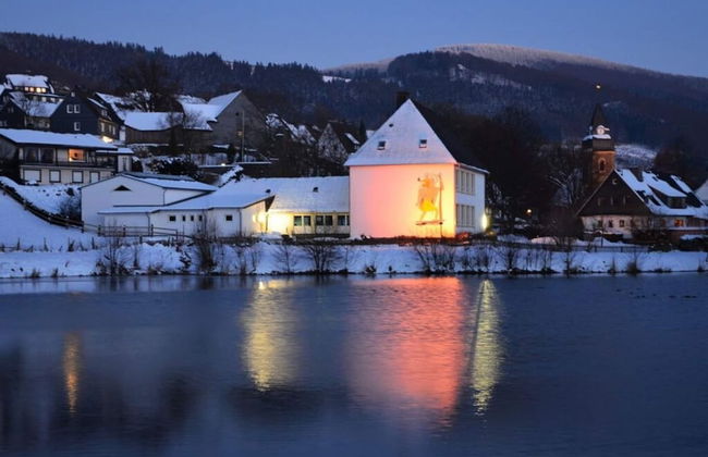 Modern Retreat by the Lake - Foto 1