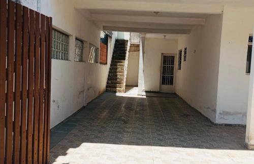 Casa São Sebastião 100 metros da praia e 3km do centro e travessia para Ilhabela - Foto 9