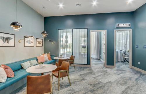 Landing Stunning 1BD Pool Clubhouse - Photo 23