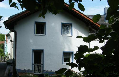 Holiday Home Komfortables Ferienhaus mit Garten und Parkplatz in unmittelbarer Nähe zum Stad by Interhome - Foto 1