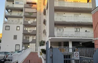 MARINE KISS- Appartamento con PARCHEGGIO PRIVATO GRATUITO- Vicino Porto Crociere e Stazione - Foto 25
