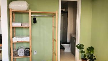 Studio para até 3 pessoas no centro de Belém, com vaga e psicina - Foto 5, towels