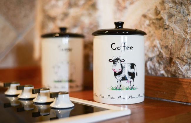 Traditional Stone House Bura - Nature Park Velebit - Foto 21