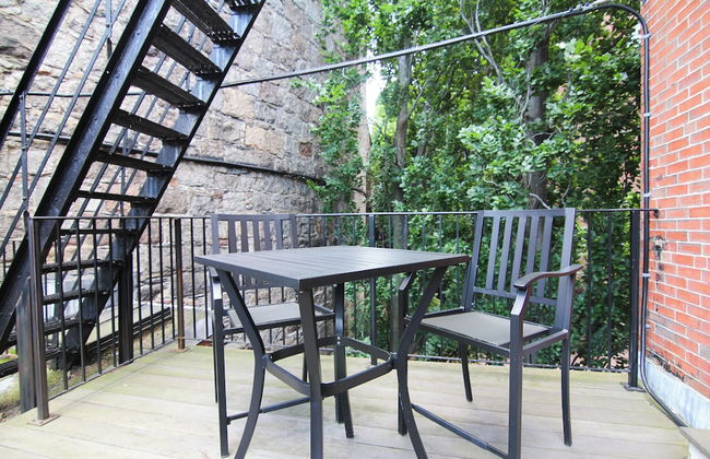 Maverick Suites at 40 Temple St - Foto 69