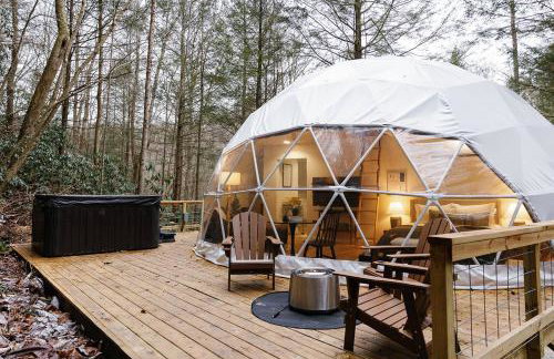 “Climber's Den” Rare Cliffside Stay w/ HotTub RRG - Foto 1