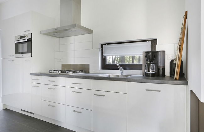 Modern Chalet With a Smart TV Near Forest - Foto 4