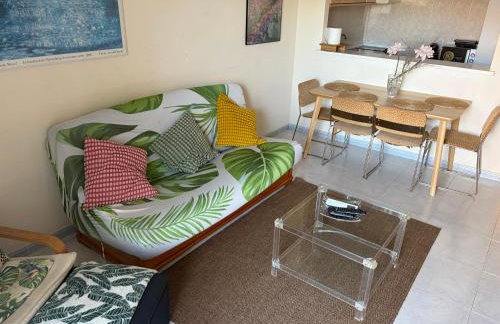 Apartamento en Mijas con Terraza, capacidad para 5 personas con piscina de temporada - Foto 7
