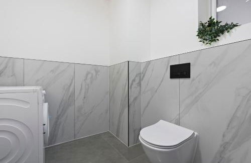 Beautiful Home, Free Parking For Large Groups Sleeps 10 Book Now! - Foto 32