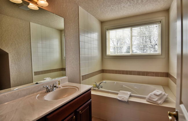 Unit 303 BD/ 2 BA - Foto 10