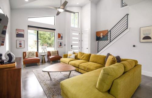 New Modern 3BR 2.5BA North Loop, Cowboy Pool and Patio by Austin Vacay - Foto 7