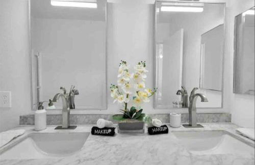 The Coachella Gem weekly discounts - Foto 13