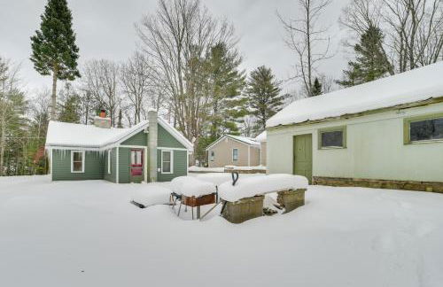 Pet Friendly Home - Walk to Mullet Lake! - Photo 26