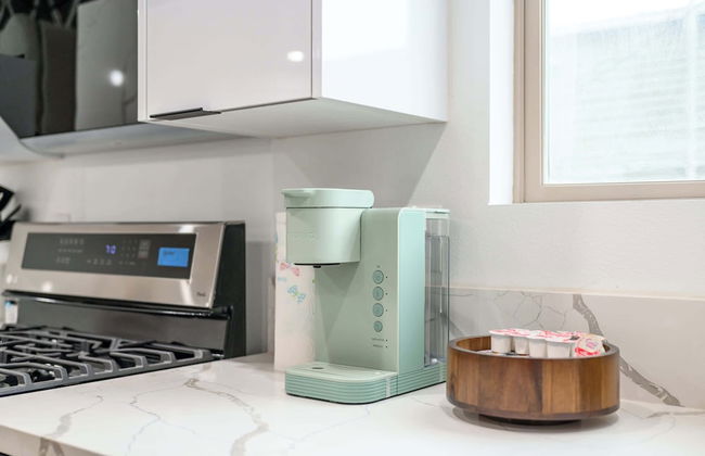 Not Affected by the Fire/modern Spacious Home With Parking & Fully Equipped Kitchen #3 - Foto 50