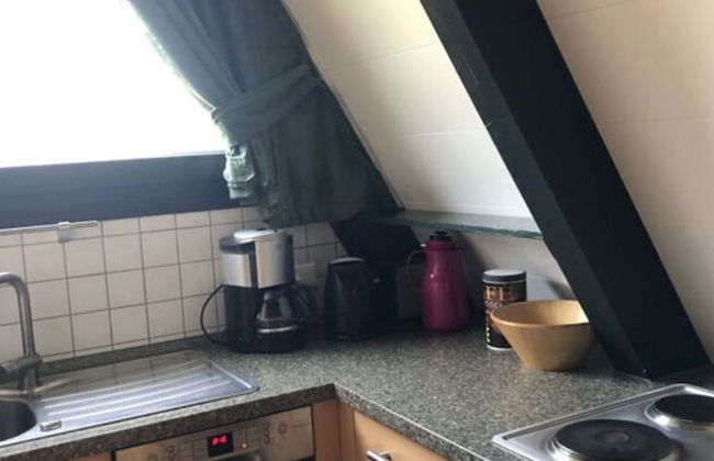 Roof-only House Modern Retreat - Photo 7