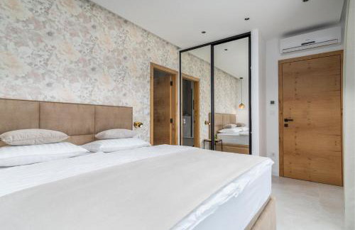 Villa Top Hill, heated infinity pool, Jacuzzi, Sauna, 5 en-suite bedrooms, a Media room - Foto 46