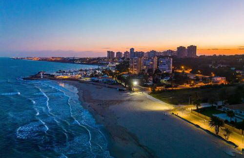 Entire Large Villa next to Award-winning beach - Foto 38