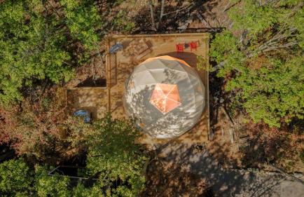 Luxe 2 Bed Dome w Hot Tub Deck Fire Pit & Bath - Foto 22