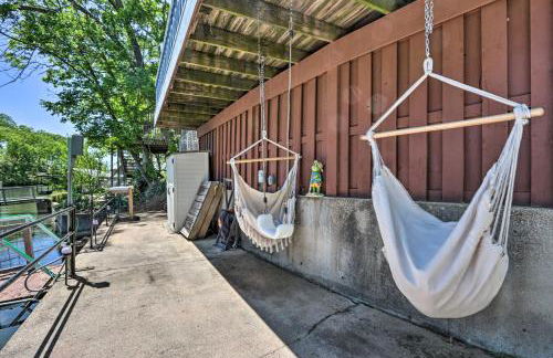 Lakefront Rocky Mount Cabin with Dock and Kayaks! - Foto 21