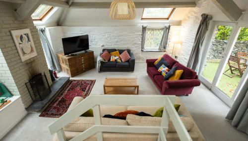 The Coach House - Photo 3