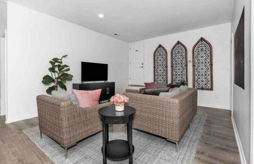 Private Suite in Upscale Neighborhood - Foto 15