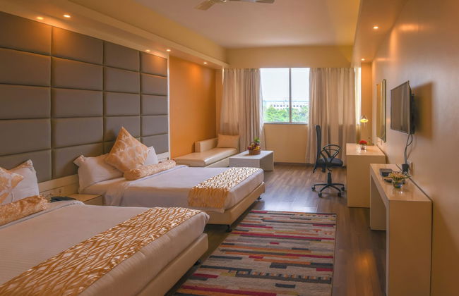 Sinclairs Burdwan - Photo 8