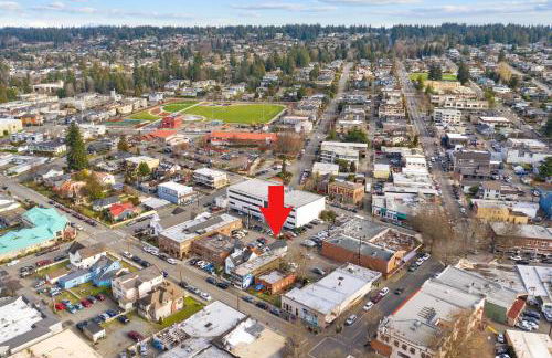 Downtown location Near the Beach Dog Friendly - Photo 60