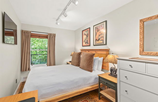 Durant Condominiums by Frias - Foto 20