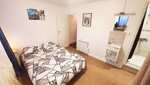 Gîte pour professionnels en déplacement - CENTRE VILLE - Parking gratuit - Foto 5