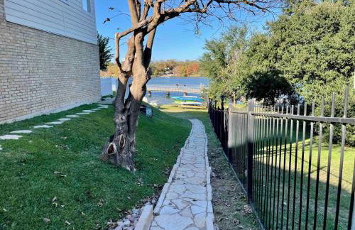 Minutes to ACL Downtown Retreat - Pool & Lake Access - Foto 27