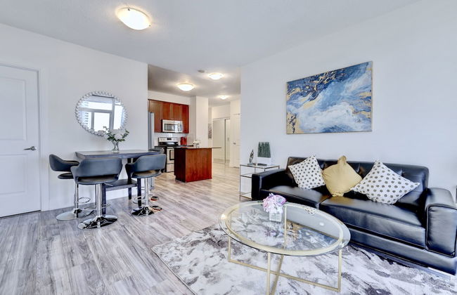 Grand Royal Condos -Mississauga SQ One - Photo 14