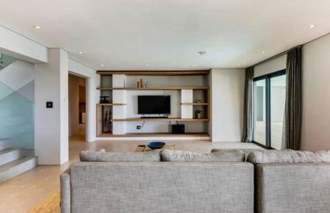 Luxurious Holiday Villa w Views Pool Jacuzzi Halo Villa - Photo 41