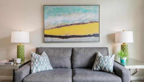 City Water View Oasis with Pool & Gym near Cruise in Heart of Seattle - Foto 2