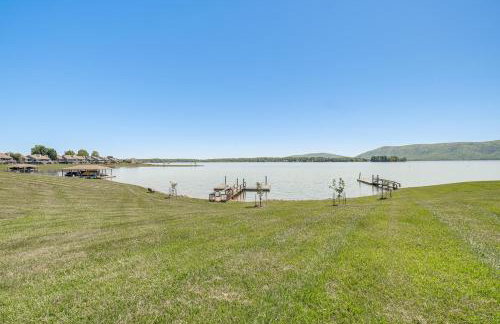 Sun-Filled Condo with Smith Mountain Lake Views - Foto 34