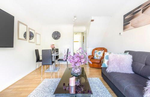 Cozy Family-Friendly House (3mins from Erith and Slade Green station) - Photo 19