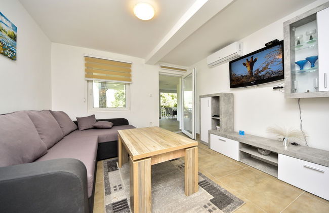 Apartmani Robi i Kristina - Photo 22