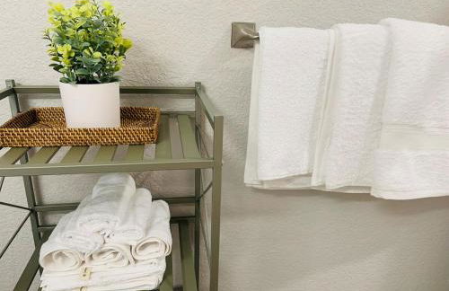 Family Modern Comfy Home in DFW - Foto 12