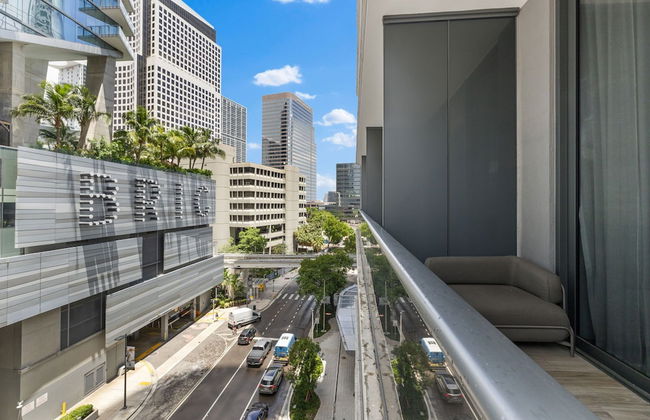 Luxury Suites in Brickell - Photo 57