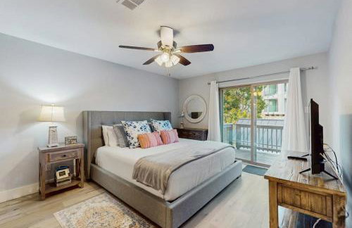 Condo Near Lake Horseshoe Bay with Private Balcony, Washer/Dryer, A/C, WiFi - Foto 10