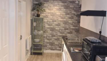 The Reading apartment with gardens, suitable for contractors - Foto 5