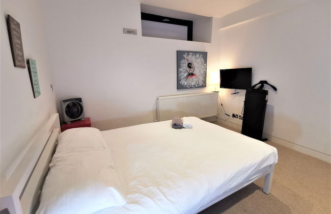 Spacious Double Room with en-suite - 2c - Foto 5