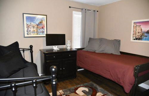 Grandys Place, Home in Hartselle, walk to Stadium, near downtown, King bed - Foto 14