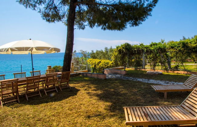 Beachfront Villa by Halkidiki Villas - Foto 33