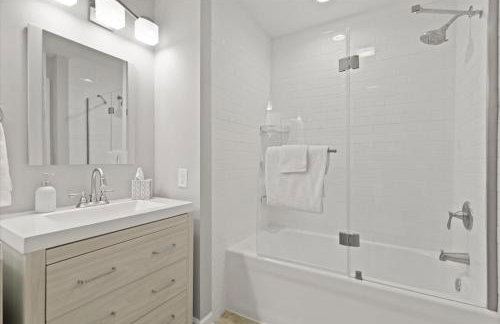 Mapleton - Workfriendly, football table, yard, free parking - Photo 3