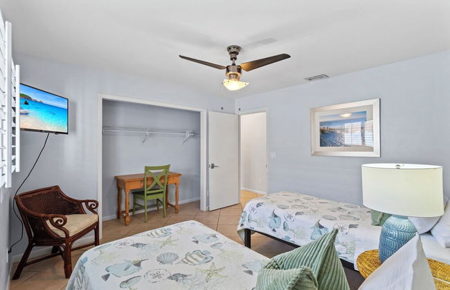 Milano Vacation Rental: Newly Renovated 3-BR Home with Private Pool, Hot Tub, and Pet-Friendly Front Yard. Minutes from Vanderbilt Beach - Foto 7